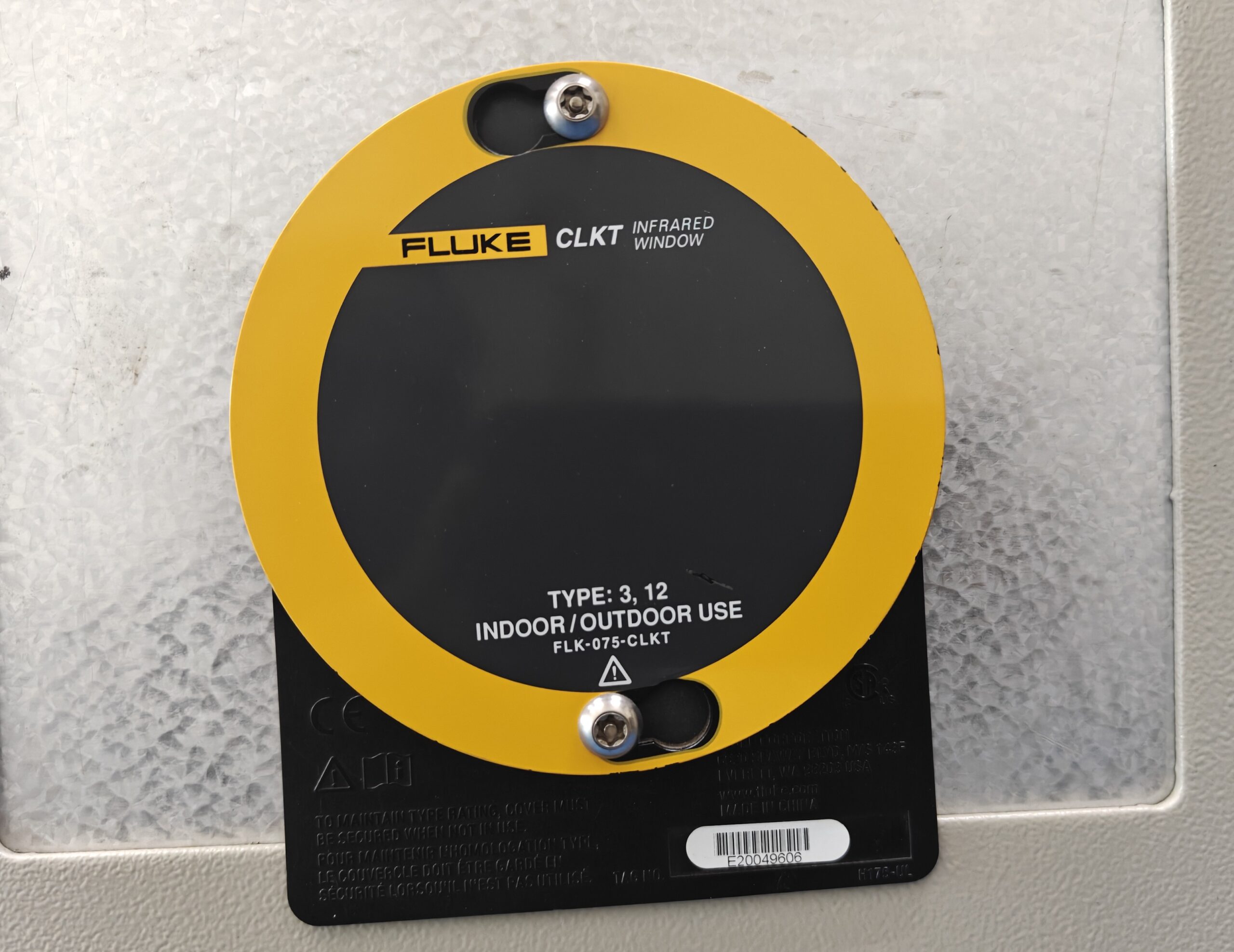 Fluke 075 CLKT IR Window Reliable Thermal Inspection for Outdoor and Indoor Applications